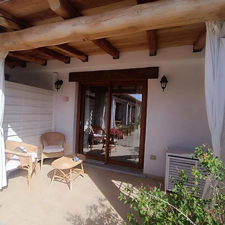 Case Vacanze Nioleo - Apartments And Pool Siniscola Zewnętrze zdjęcie