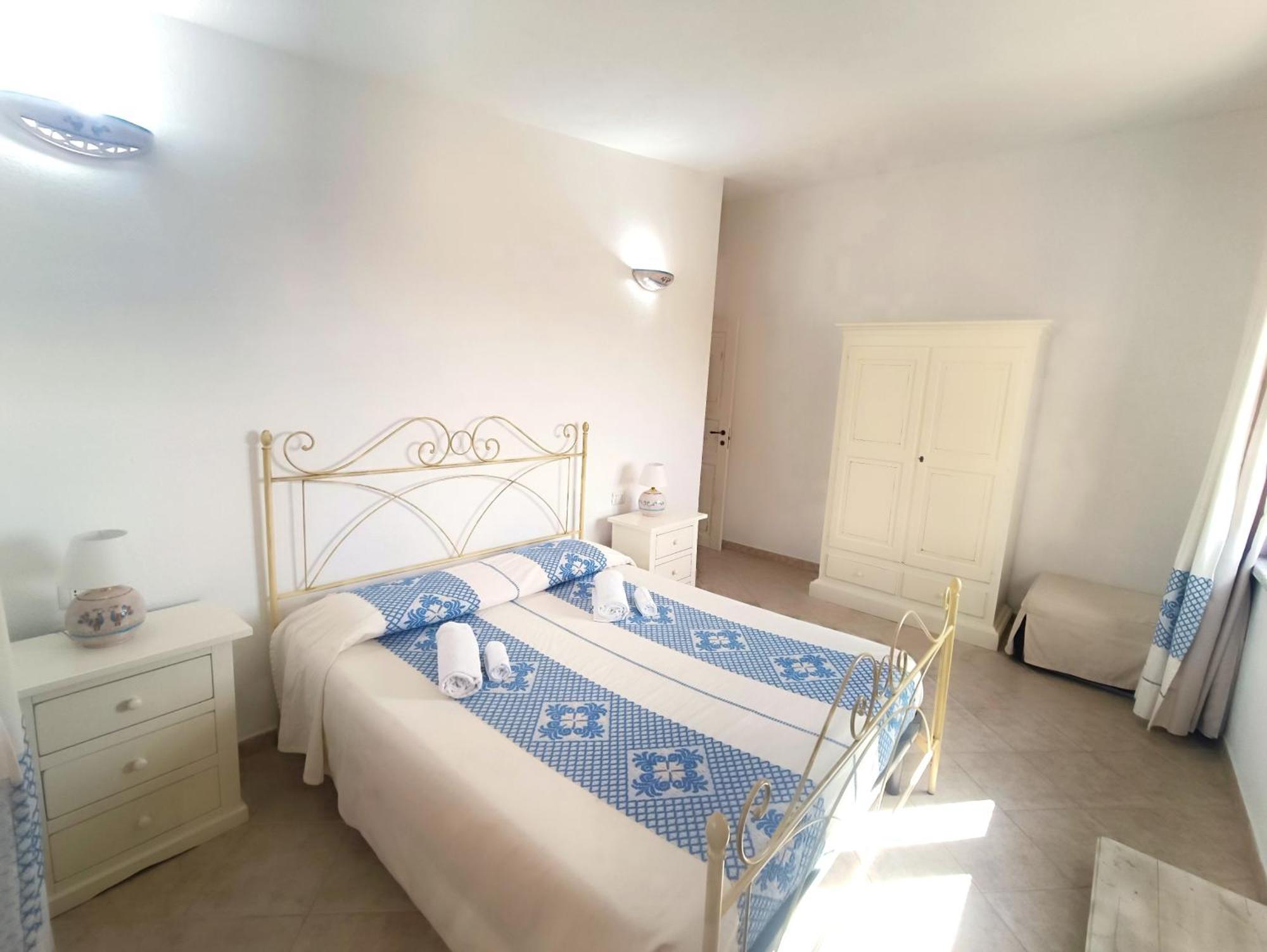 Case Vacanze Nioleo - Apartments And Pool Siniscola Zewnętrze zdjęcie