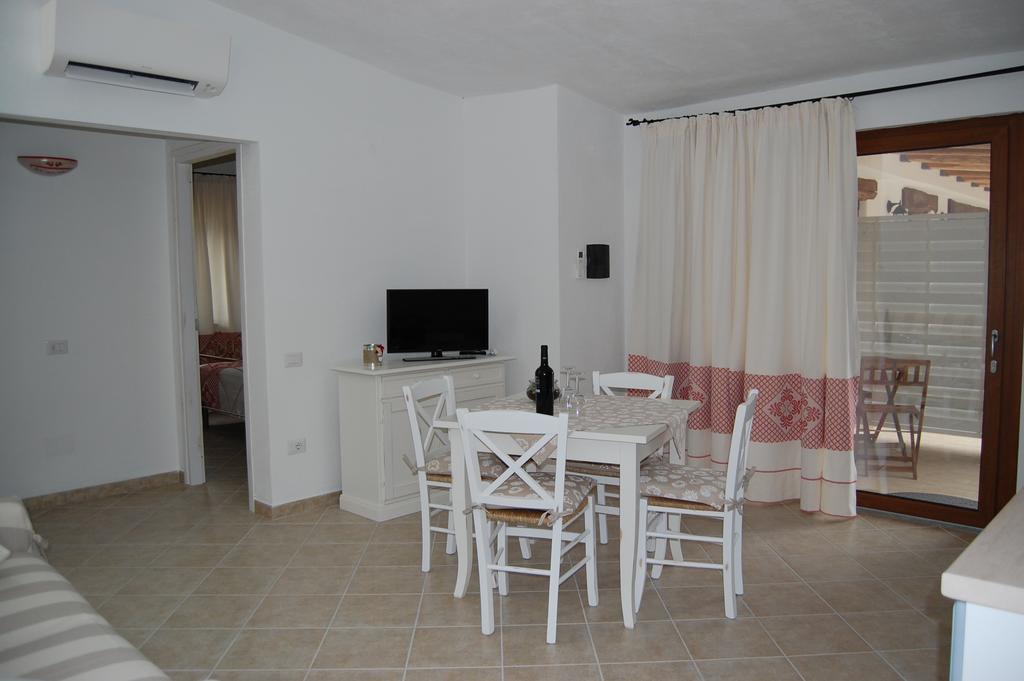 Case Vacanze Nioleo - Apartments And Pool Siniscola Zewnętrze zdjęcie