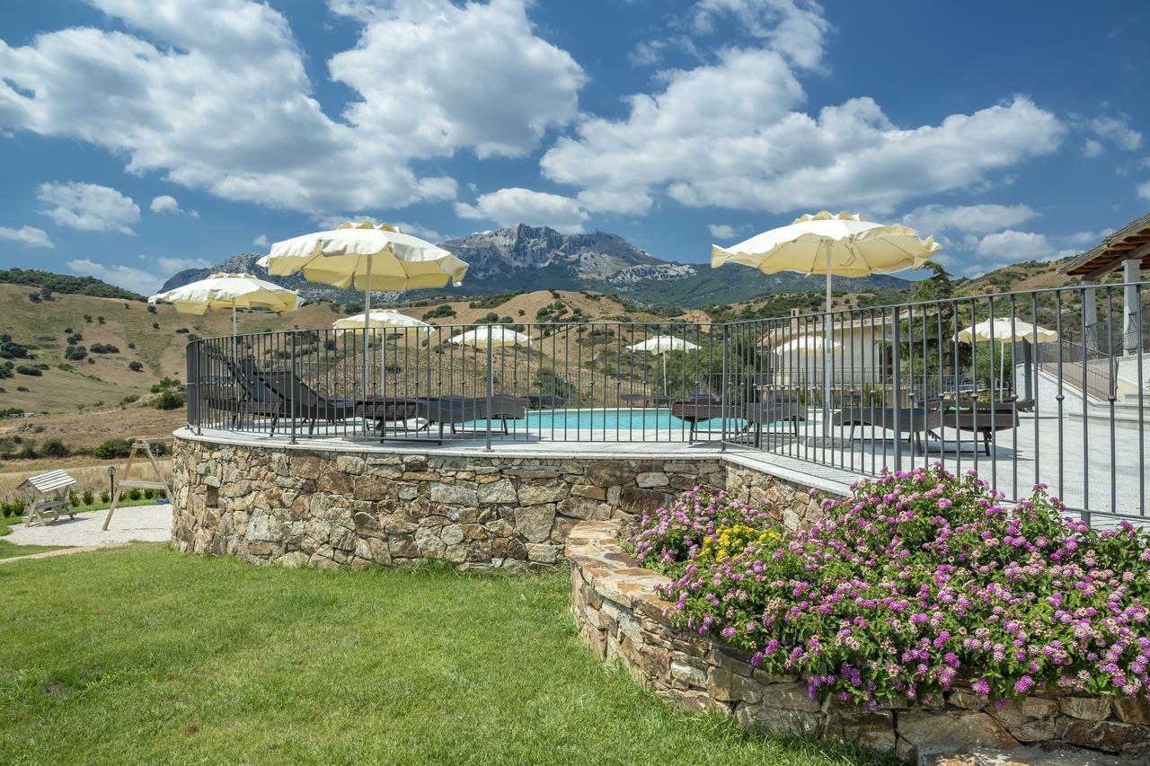 Case Vacanze Nioleo - Apartments And Pool Siniscola Zewnętrze zdjęcie