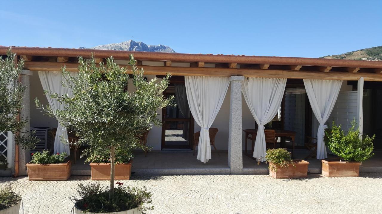 Case Vacanze Nioleo - Apartments And Pool Siniscola Zewnętrze zdjęcie