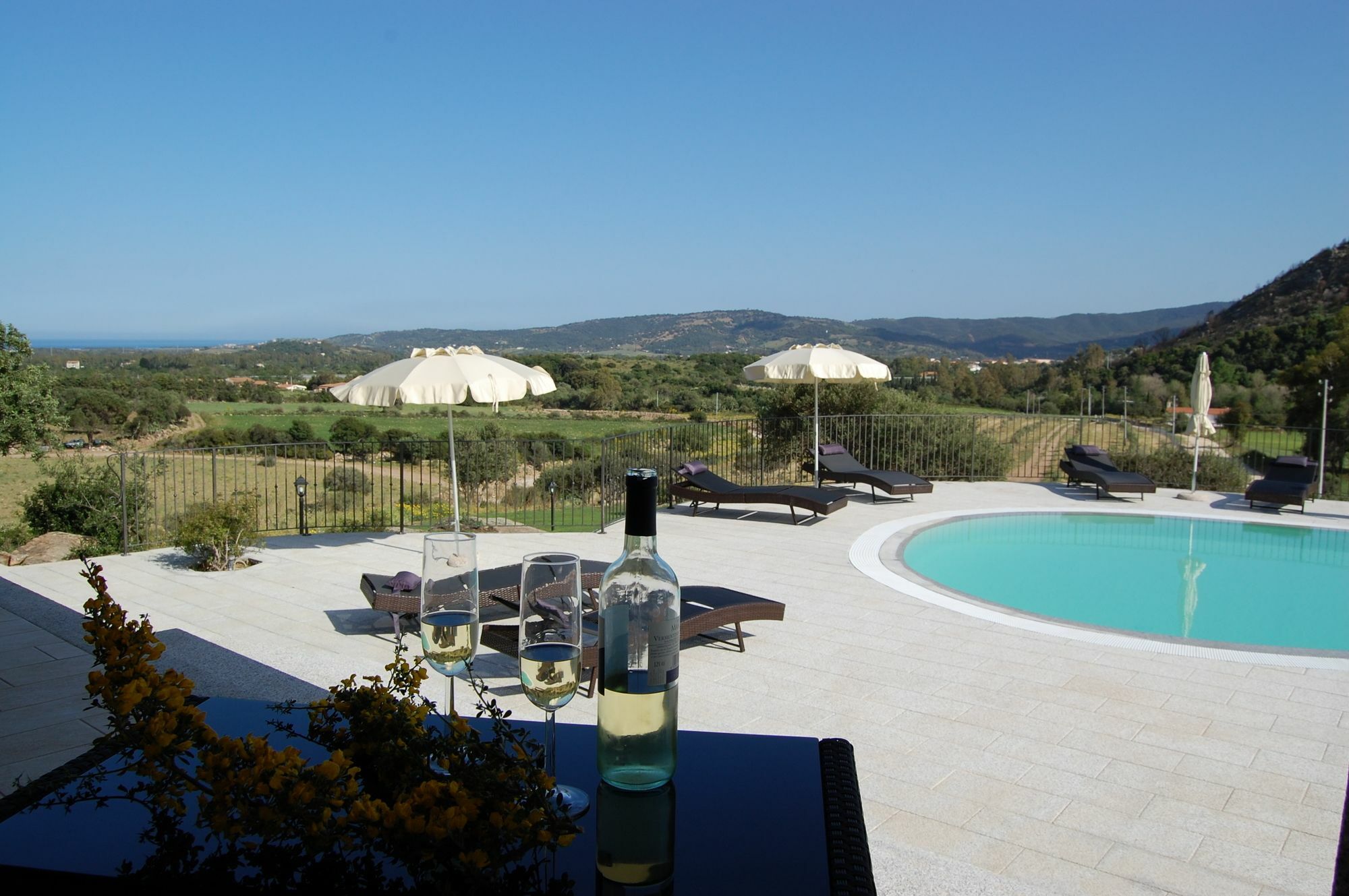 Case Vacanze Nioleo - Apartments And Pool Siniscola Zewnętrze zdjęcie